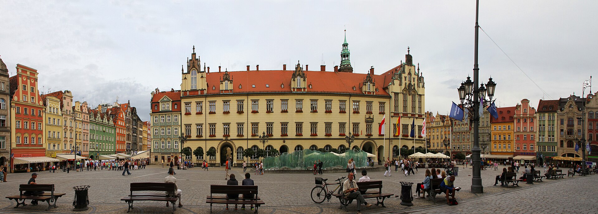 Barevné domy na náměstí Rynek ve Vratislavi